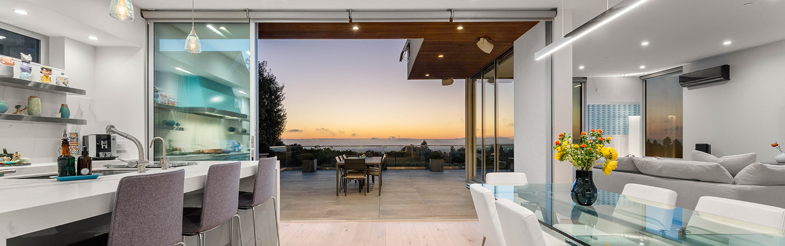 SPECTACULAR VIEWS <br>Oakland, CA | Click Image for Info SPECTACULAR VIEWS Oakland, CA
